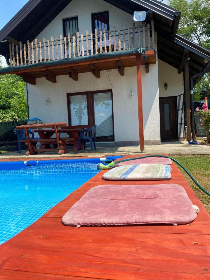 Lukavac Asja Guest House מראה חיצוני תמונה